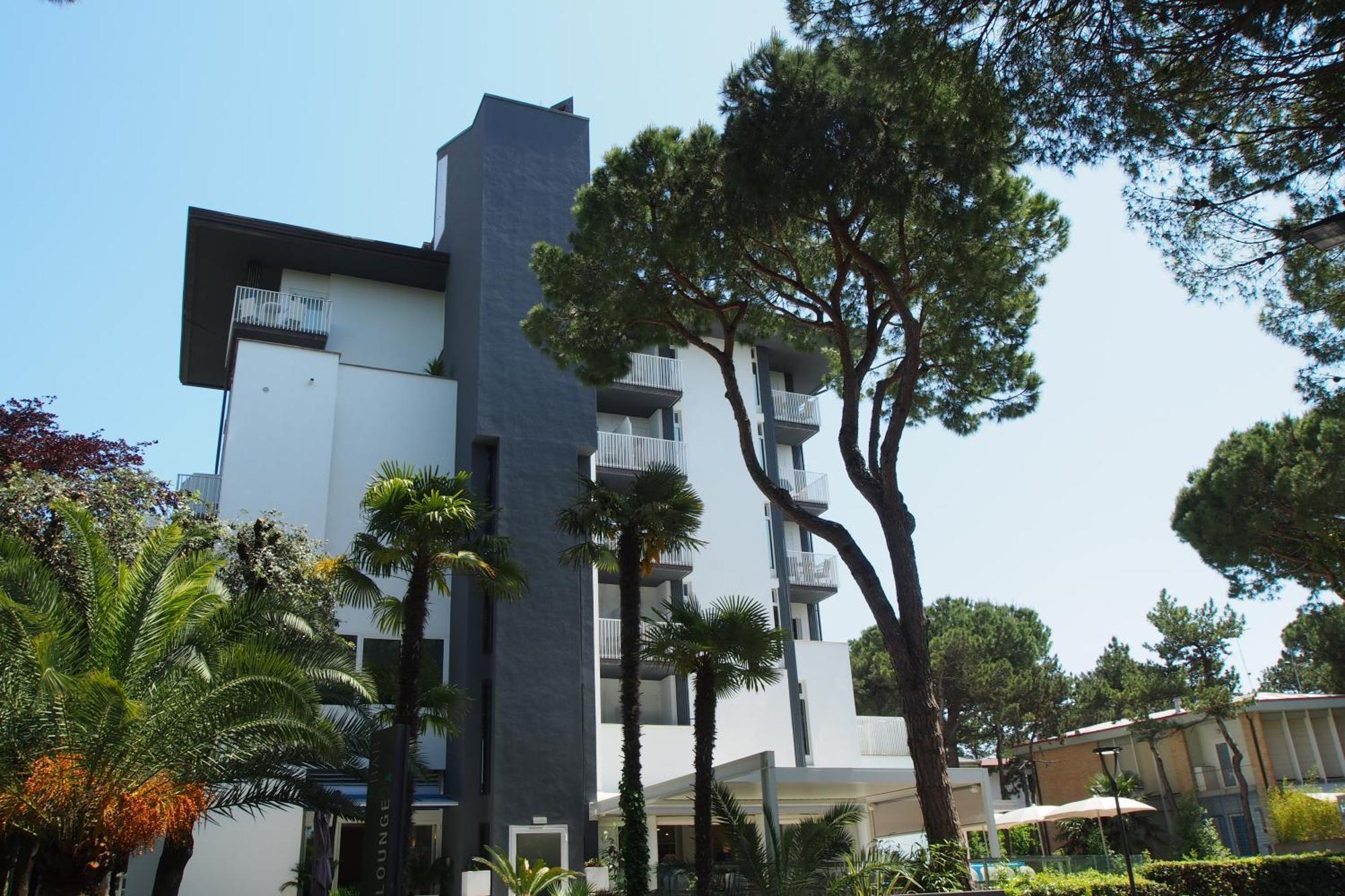 Hotel Bella Venezia Mare Ліньяно-Сабб'ядоро Екстер'єр фото