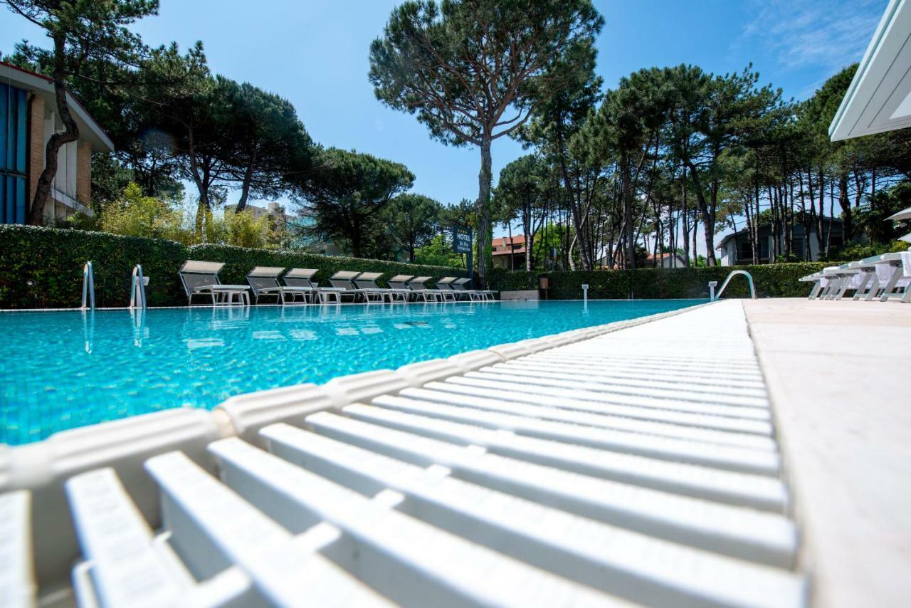 Hotel Bella Venezia Mare Ліньяно-Сабб'ядоро Екстер'єр фото